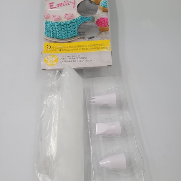 Wilton Decorating Kit 2104-2578 Disposable Bags an - Picture 2 of 3